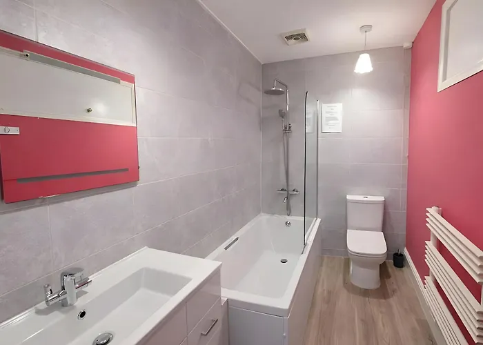 Apartamento Riverside Heights- Dog Friendly Lakeland Retreat In Town Centre *