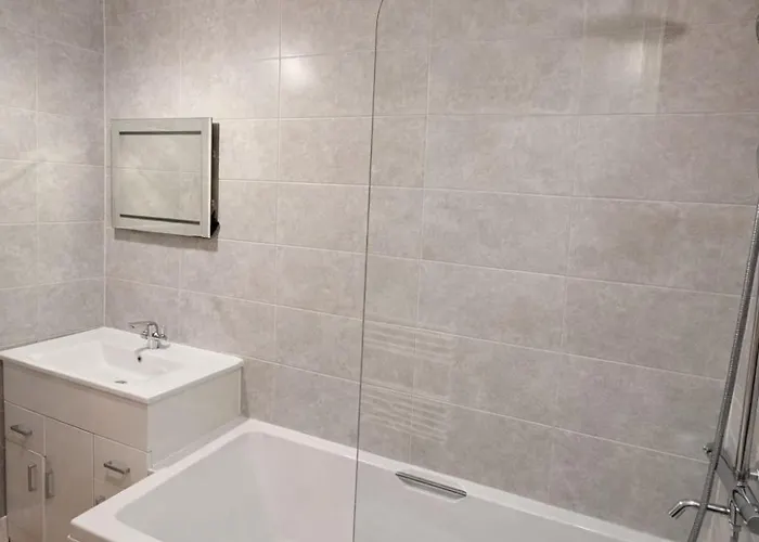 Riverside Heights- Dog Friendly Lakeland Retreat In Town Centre شقة *